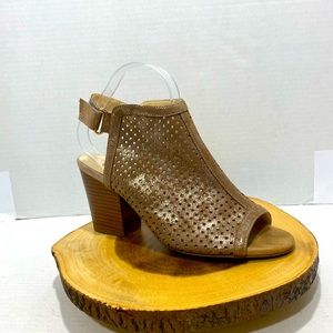 Isola || Woman Metallic Foil Suede sandals size 9